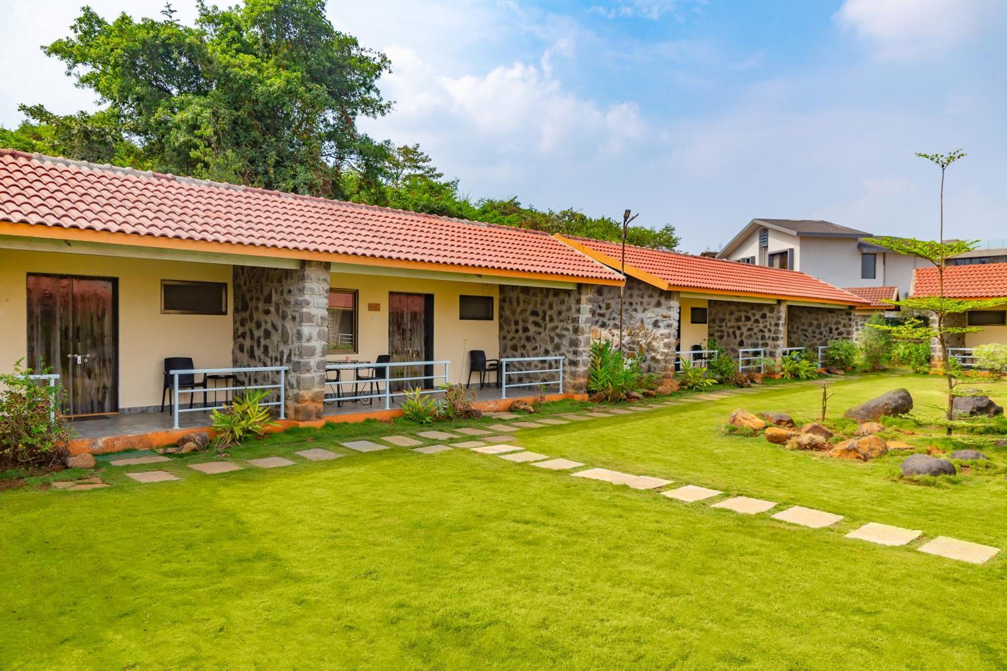 Casa Amora Lonavala Exteriör bild
