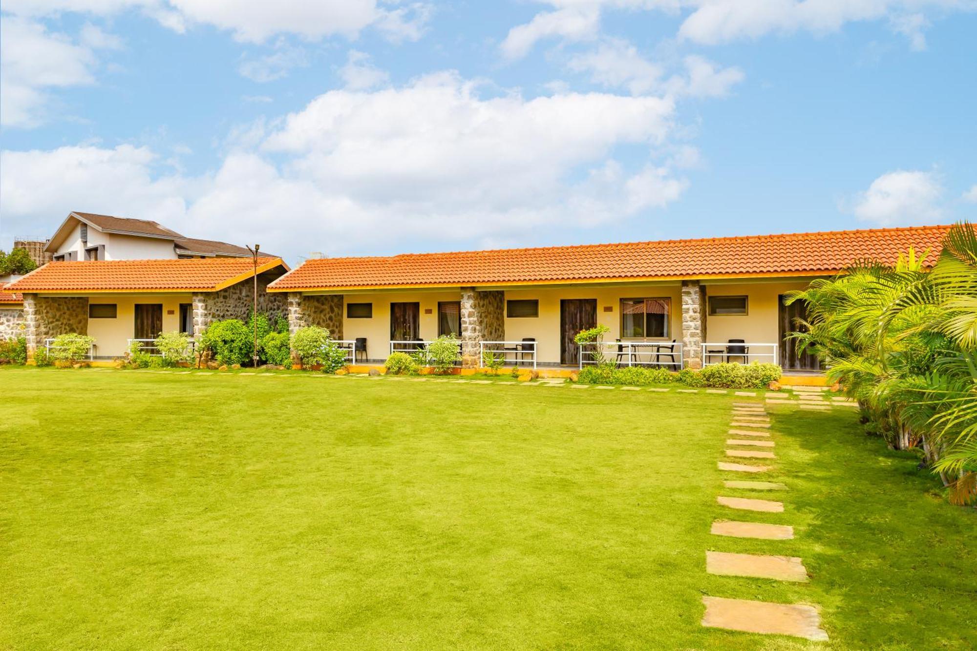 Casa Amora Lonavala Exteriör bild