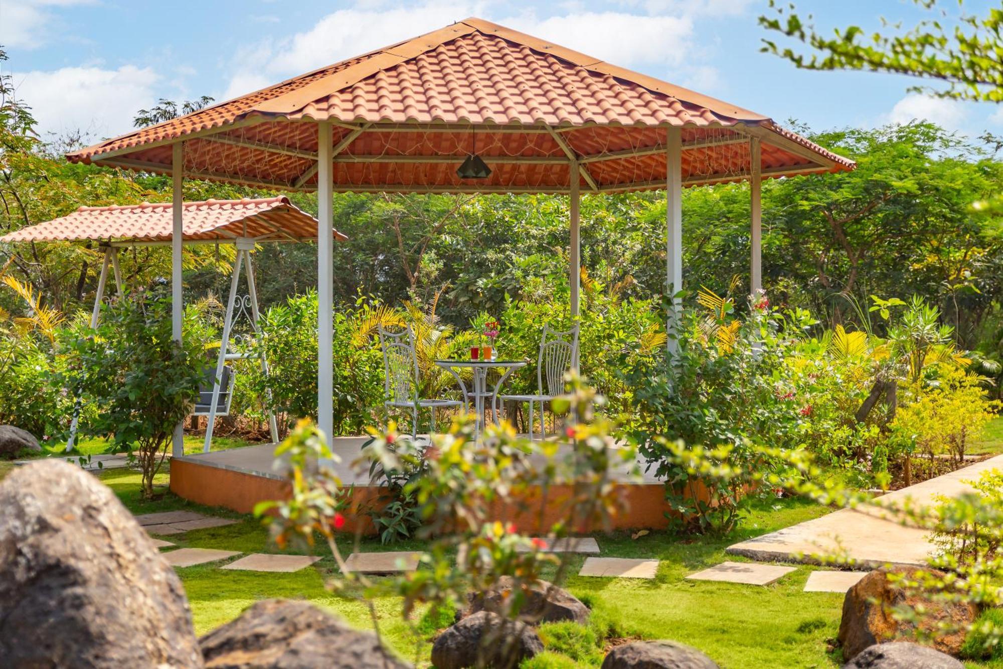 Casa Amora Lonavala Exteriör bild