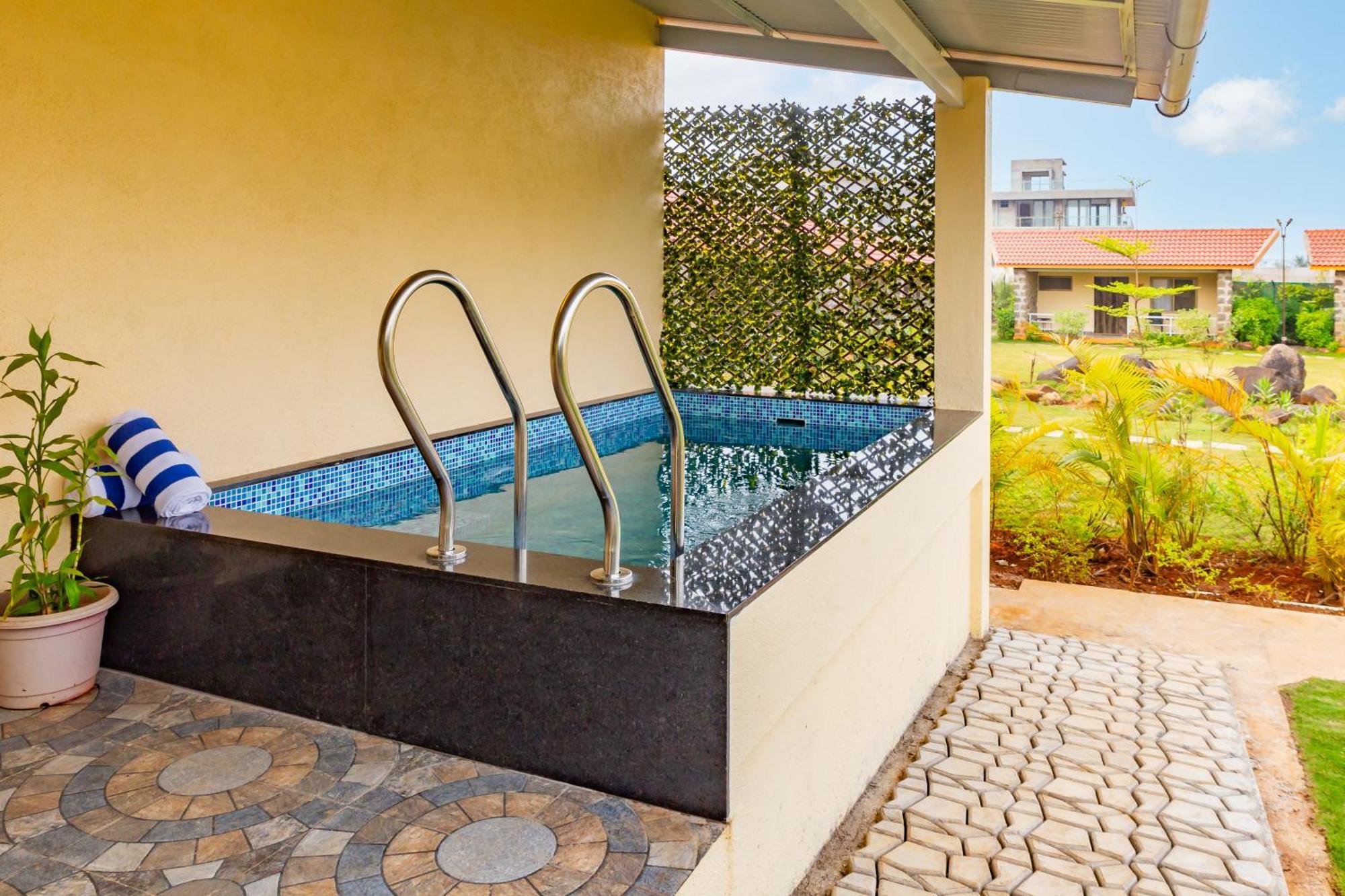 Casa Amora Lonavala Exteriör bild